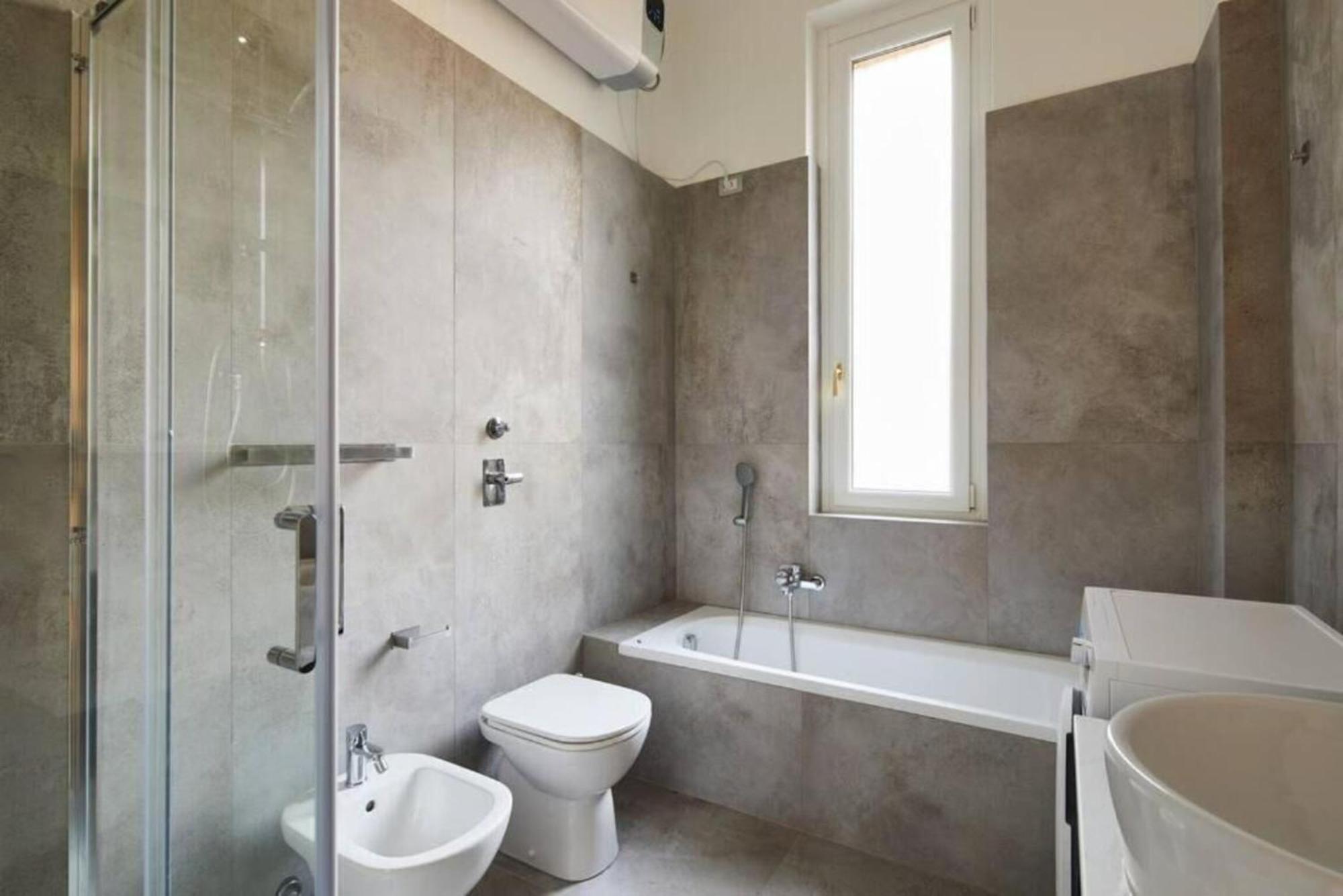 Apartment Duomo-fiera - Five Stars Milanese Style By Halldis Mailand